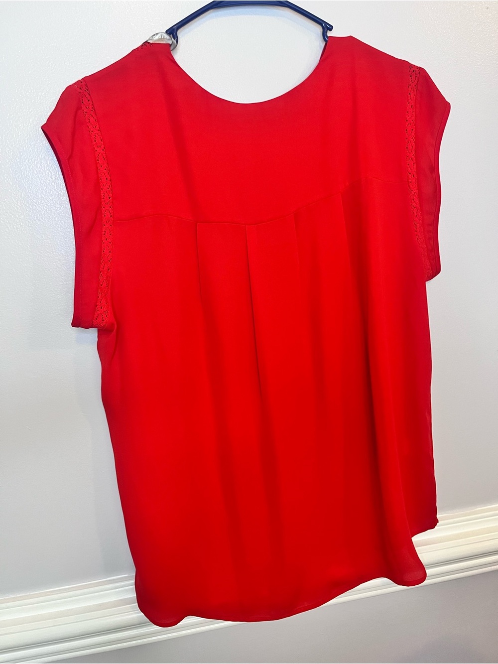 Daniel Rainn Red V-Neck Lace Trim Blouse - Picture 2 of 5